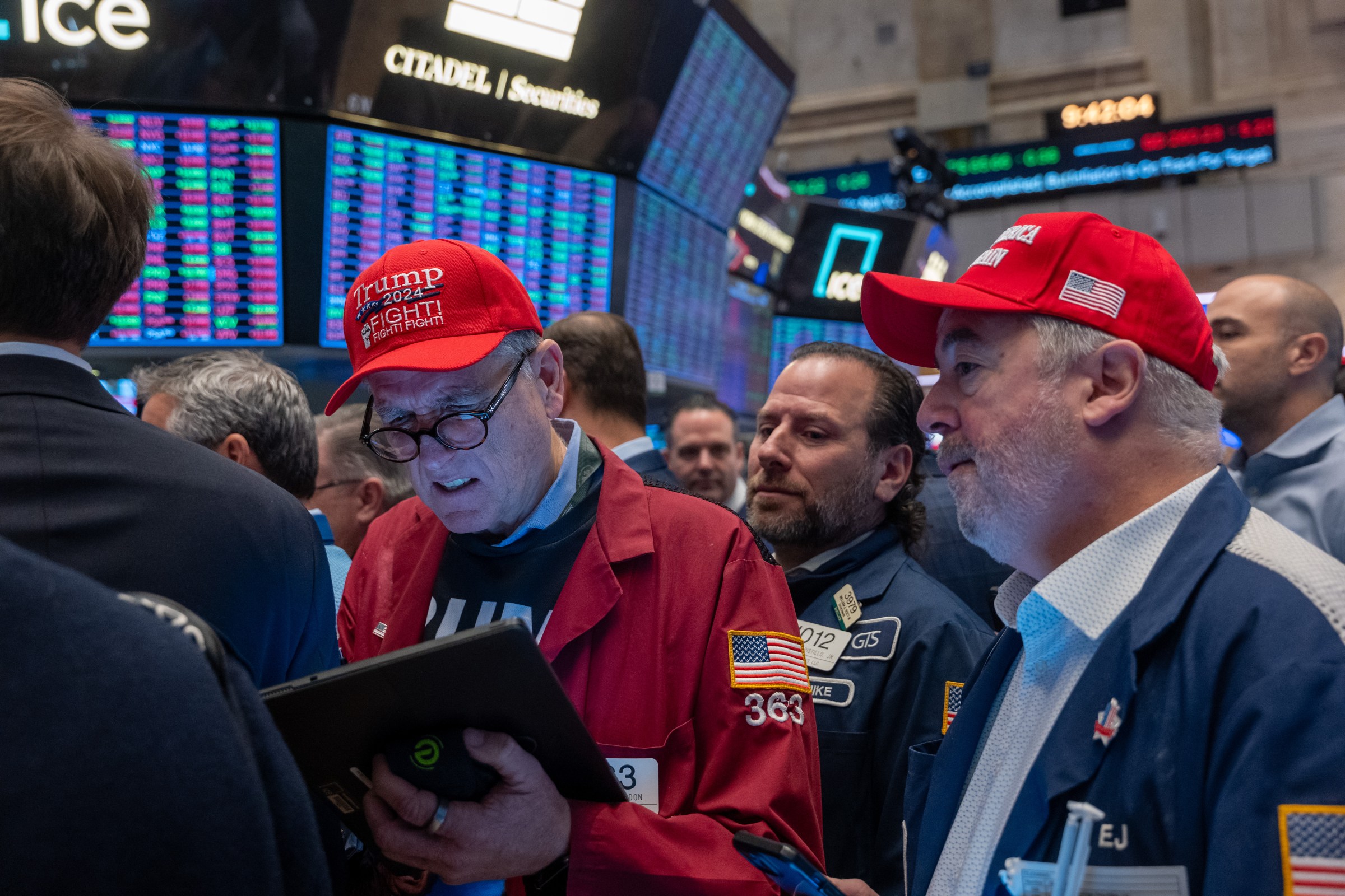 Trump’s precarious economy, in four charts